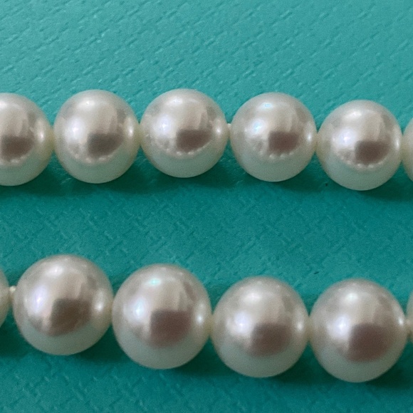 TIFFANY & CO. Ziegfeld Collection Freshwater Pearl Strand Necklace - Picture 12 of 16